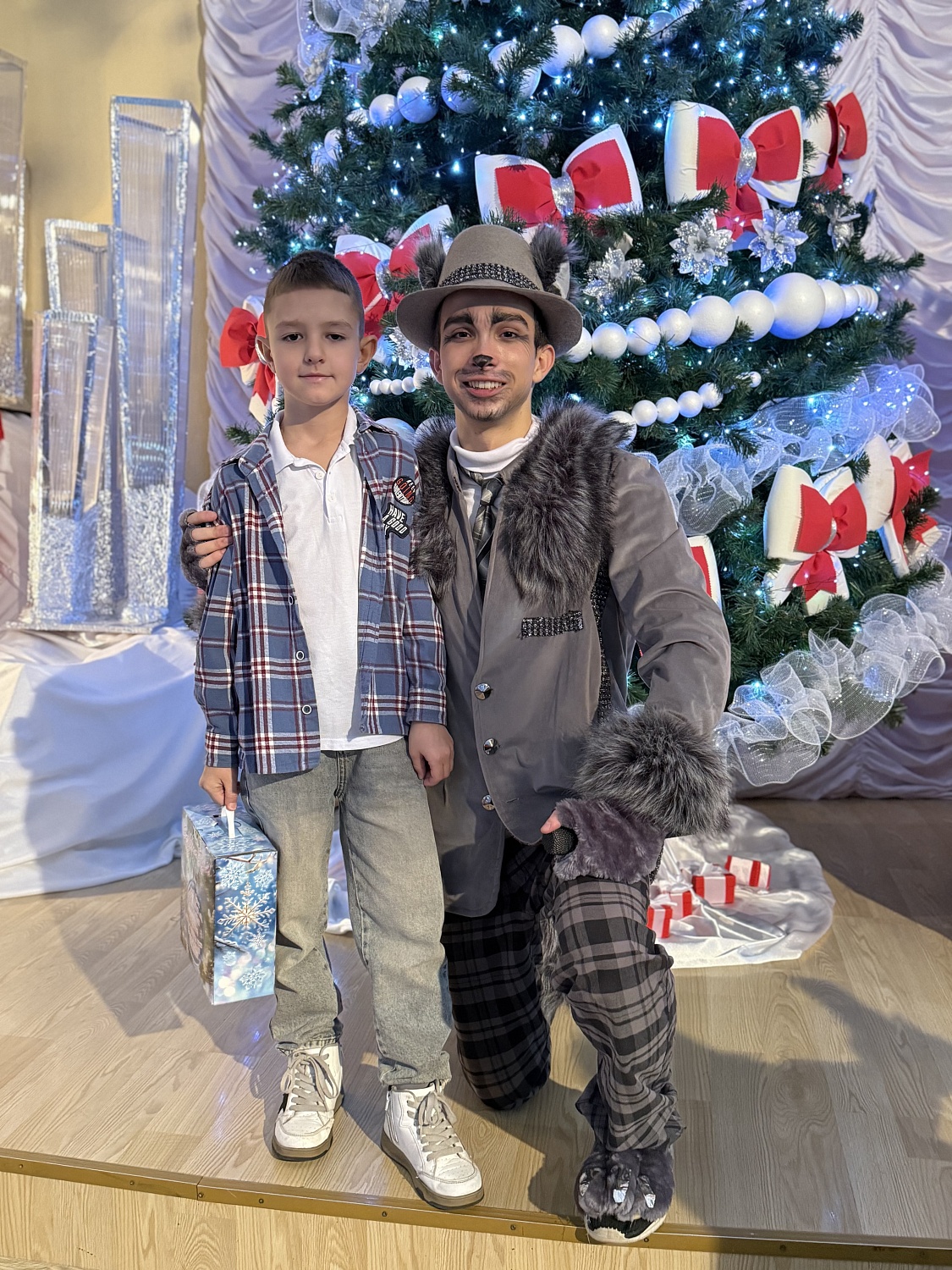 Новогодний спектакль для детей сотрудников ООО «Полесье»